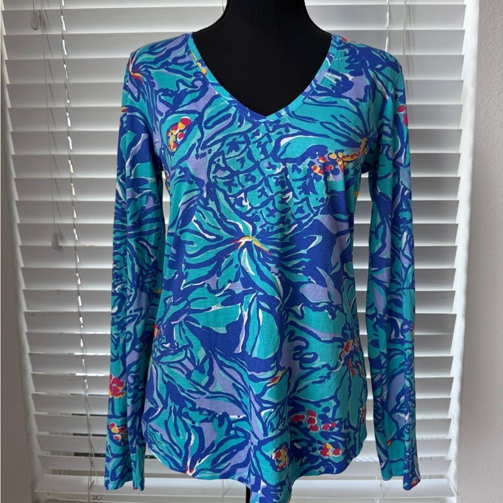 🌺 Lilly Pulitzer Blue and Pink Floral Top